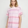 MENNACE UNISEX SUNDAZE - T-Shirt Print - Pink