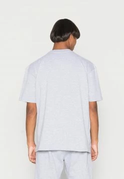 MENNACE ESSENTIAL UNISEX - T-Shirt Basic - Grey -Mennace Speichern 217a4296455d411aa6a7757c820e3e5b