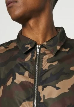 Mennace CAMO ZIP UP COACH JACKET - Leichte Jacke - Khaki, Herren -Mennace Speichern 238ab6f991b1439896bef684a7148232
