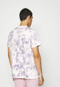Mennace SUNDAZE TIE DYE REGULAR UNISEX - T-Shirt Print - Lilac -Mennace Speichern 2908ca0c0e294cf8b9a0b54c21a3a42c