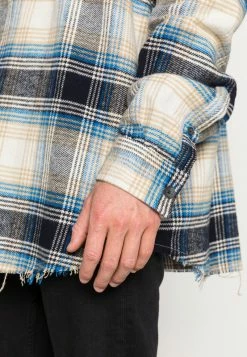 MENNACE RAW HEM CHECK SHACKET - Leichte Jacke - Blue, Unisex -Mennace Speichern 355d54895e024bb9b862bfb93346c97c