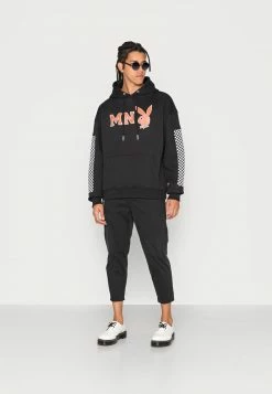 Mennace Speichern -Mennace Speichern 3e5fd50ff56544bd9ac41f301155ac36