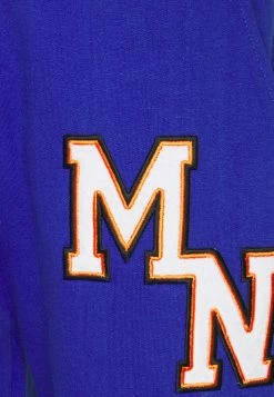 Mennace UNISEX BADGE - Jogginghose - Blue -Mennace Speichern 3eb60e7fe8fa46b096361e24db213887