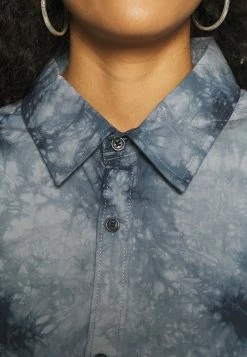 Mennace AFTERMATH UNISEX - Hemdbluse - Grey -Mennace Speichern 47ee02940b384141948a2184280ec770