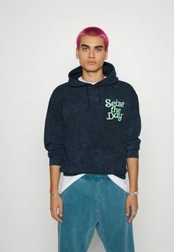 Mennace SEIZE THE DAY HOODIE - Sweatshirt - Black, Herren -Mennace Speichern 4833fea1e4cf4cbc96d9ff6ce2a7b367