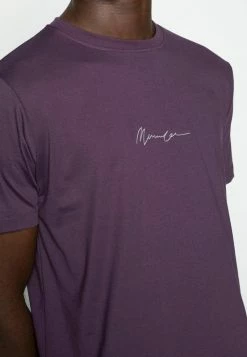 Mennace ESSENTIAL SIG UNISEX - T-Shirt Basic - Purple -Mennace Speichern 4c68e9037d04492d994d77d64ea75cf9