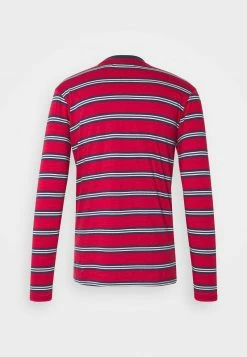 Mennace CLASSIC HORIZONTAL STRIPE UNISEX - Langarmshirt - Red 11 Mennace CLASSIC HORIZONTAL STRIPE UNISEX - Langarmshirt - Red -Mennace Speichern 5a3ff9e90c014161b61d622b3aca62c4