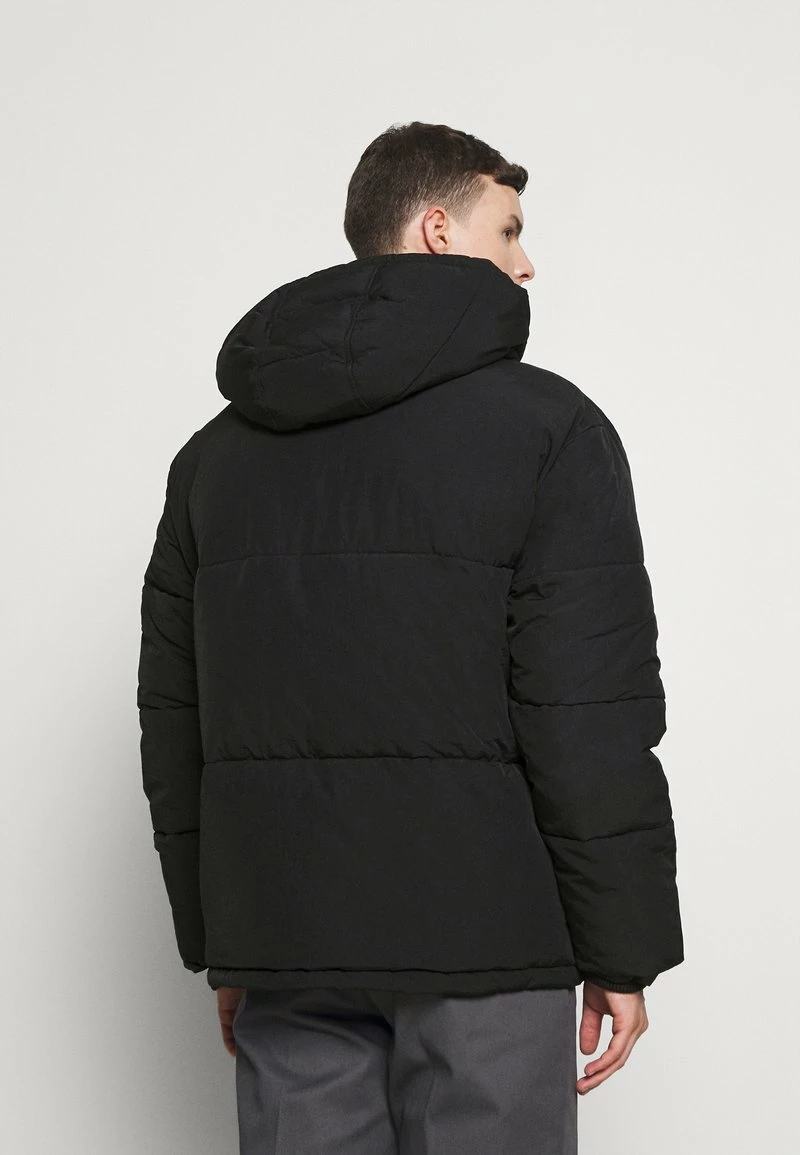 Mennace HENNESSEY OVERSIZED HOODED PUFFER JACKET - Winterjacke - Black, Herren 3 Mennace HENNESSEY OVERSIZED HOODED PUFFER JACKET - Winterjacke - Black, Herren – Bild 3