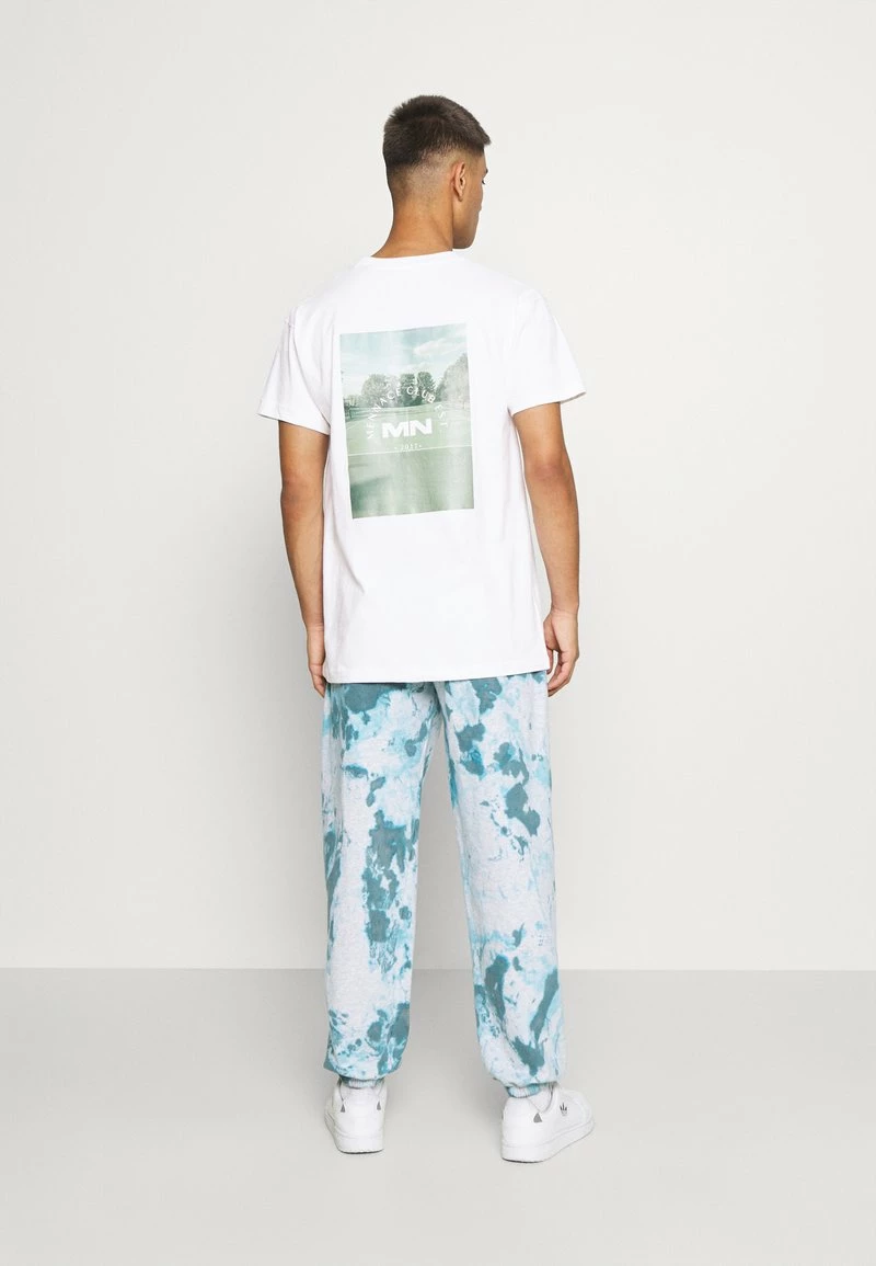 Mennace CLUB TENNIS COURT UNISEX - T-Shirt Print - White 3 Mennace CLUB TENNIS COURT UNISEX - T-Shirt Print - White – Bild 3