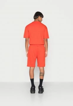 MENNACE ESSENTIAL MID LENGTH UNISEX - Shorts - Red -Mennace Speichern 6716a7c780f0499799942a3d58c89029