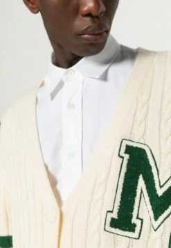 MENNACE CABLE VARSITY CARDGIAN - Strickjacke - White, Herren -Mennace Speichern 68284483371f402db5d0bf2e8e558545