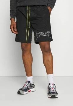 Mennace Shorts - Black, Herren