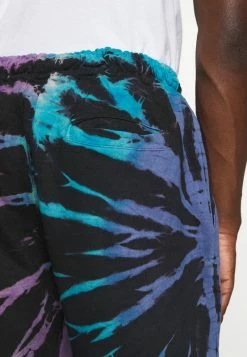 Mennace SUNDAZE TIE DYE REGULAR SHORT - Shorts - Multi, Unisex -Mennace Speichern 7133fdeac84a402a848b44f451a9ca8e