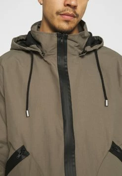 Mennace Leichte Jacke - Brown, Herren -Mennace Speichern 718e640d59264a5a8503ae347978da07