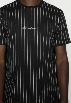 Mennace TEE WITH EMBROIDERY - T-Shirt Print - Black, Unisex -Mennace Speichern 77b8ea1104a948f09a74d22a47346444