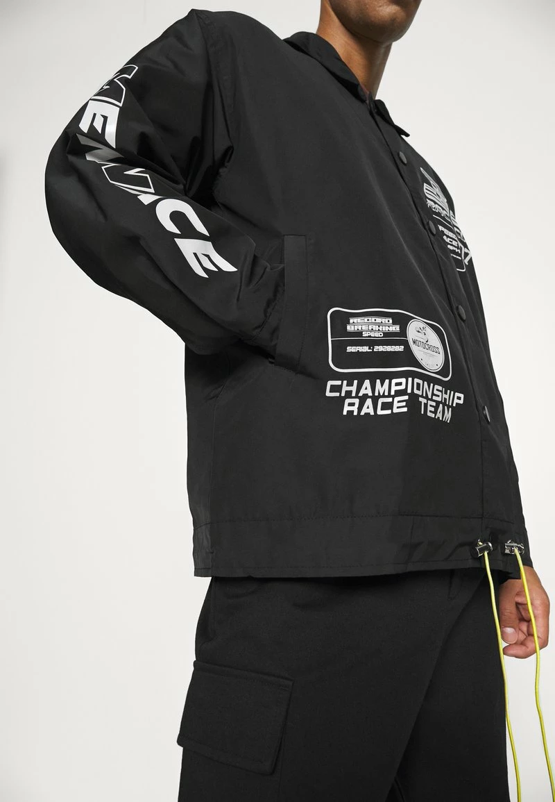 Mennace BOYS CLUB COACH JACKET - Leichte Jacke - Black, Herren 6 Mennace BOYS CLUB COACH JACKET - Leichte Jacke - Black, Herren – Bild 6