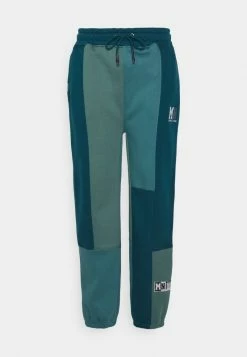 Mennace PATCHWORK JOGGER - Jogginghose - Green, Herren