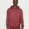 Mennace ESSENTIAL SIG HOODIE UNISEX - Kapuzenpullover - Burgundy
