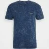 Mennace WASHED BADGE UNISEX - T-Shirt Print - Blue