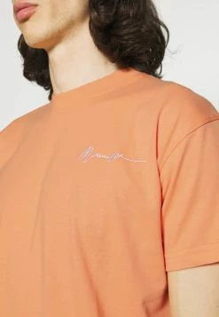 Mennace ESSENTIAL UNISEX - T-Shirt Print - Peach -Mennace Speichern 890cfda7a85e4ae8918db81f9c39724b