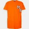 Mennace BADGE REGULAR UNISEX - T-Shirt Print - Orange