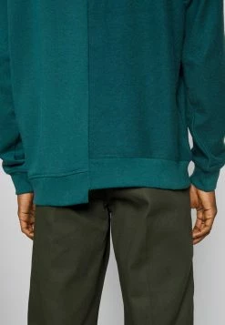 Mennace TEAM SPLICED UNISEX - Sweatshirt - Green 11 Mennace TEAM SPLICED UNISEX - Sweatshirt - Green -Mennace Speichern 8b15e87e4e4e47df9ec151e696fbc8f7