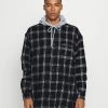 Mennace HENNESSEY HOODED CHECK OVERSHIRT - Leichte Jacke - Navy, Herren