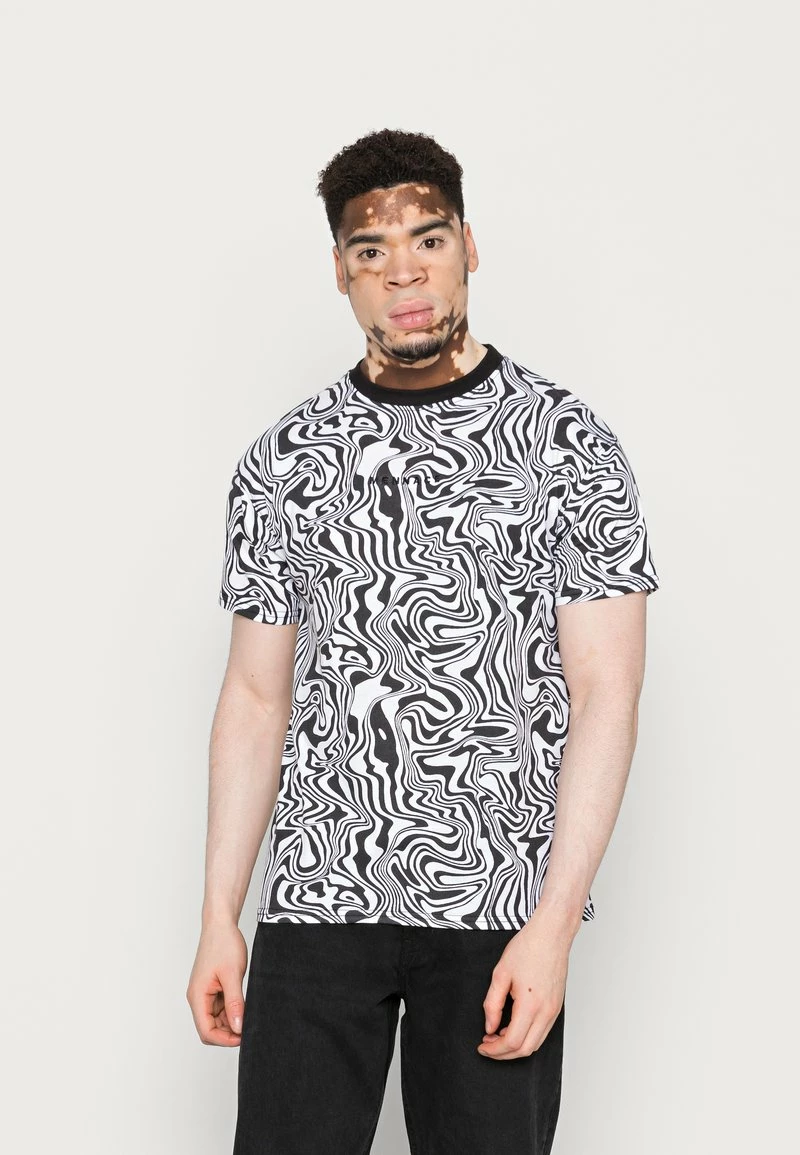 MENNACE UNISEX WAVY PRINT - T-Shirt Print - Multi 1 MENNACE UNISEX WAVY PRINT - T-Shirt Print - Multi