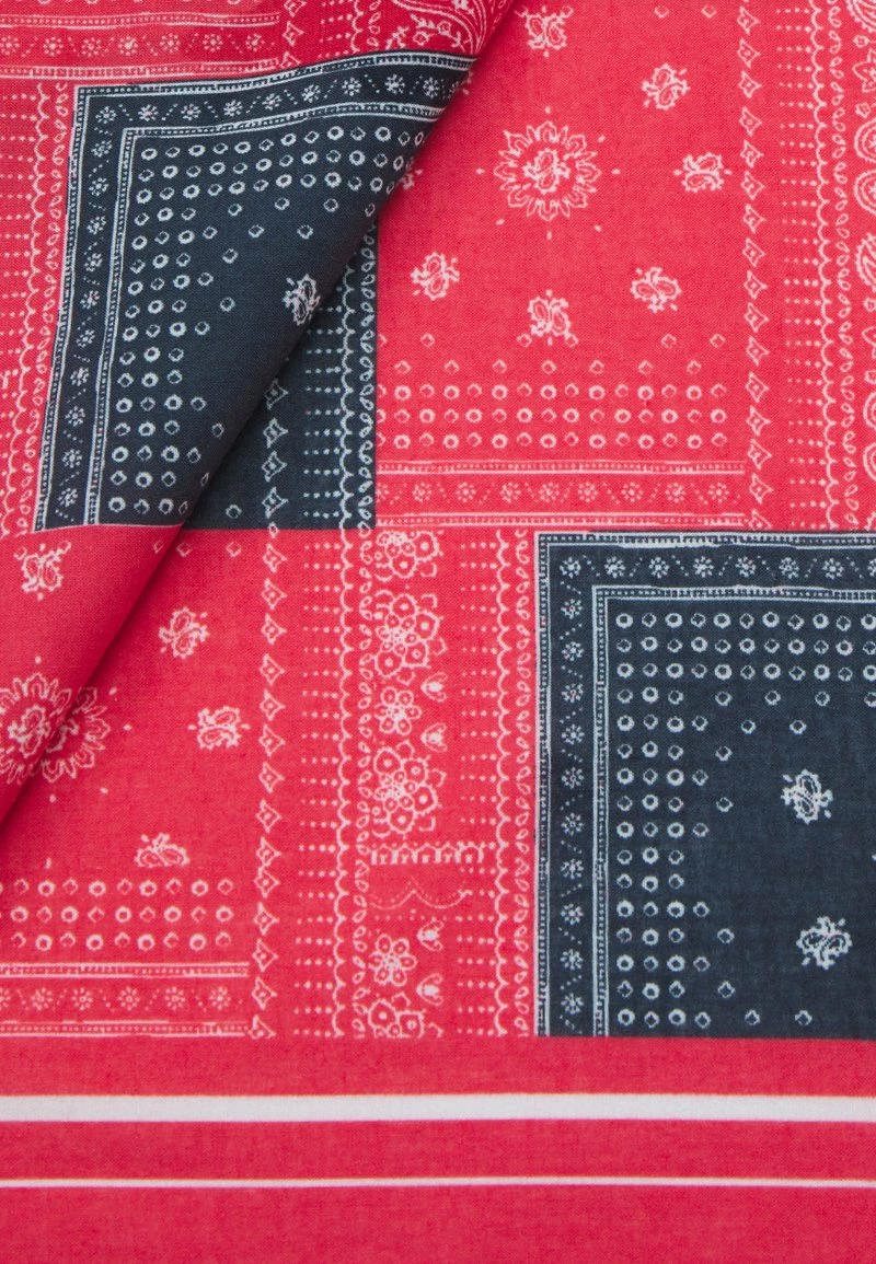 Mennace PATCHWORK PAISLEY BANDANA UNISEX - Tuch - Red 3 Mennace PATCHWORK PAISLEY BANDANA UNISEX - Tuch - Red – Bild 3