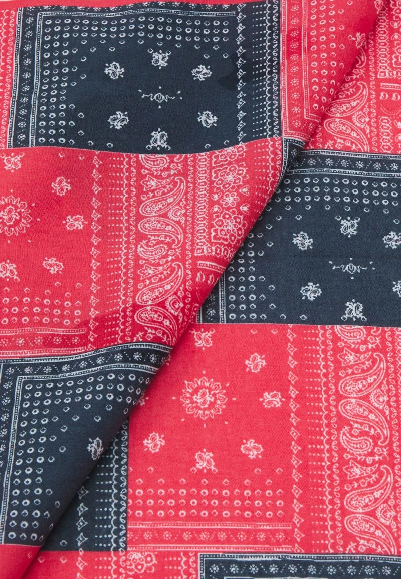 Mennace PATCHWORK PAISLEY BANDANA UNISEX - Tuch - Red 4 Mennace PATCHWORK PAISLEY BANDANA UNISEX - Tuch - Red – Bild 4