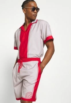 Mennace SHELL PRINT PULL ON - Shorts - Red, Herren 9 Mennace SHELL PRINT PULL ON - Shorts - Red, Herren -Mennace Speichern a88c98ea6ad24c76af3514e2e059fa4a