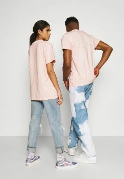 Mennace ON THE RUN PIGMENT DYE REGULAR UNISEX - T-Shirt Print - Pink -Mennace Speichern b1f143b091434862a084b2e0725a0b09