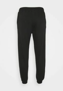 Mennace ESSENTIAL REGULAR JOGGER UNISEX - Jogginghose - Black -Mennace Speichern b356186ebe4e4fc5ae71b39f40267b29