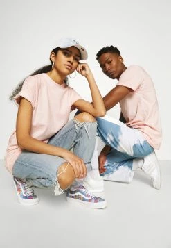 Mennace ON THE RUN PIGMENT DYE REGULAR UNISEX - T-Shirt Print - Pink -Mennace Speichern b543b3bfe3cf48cc908bd7cadadbb153