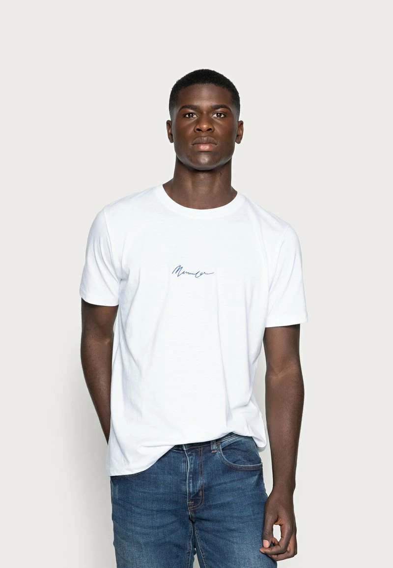 Mennace ESSENTIAL REGULAR RELAXED SIG TEE UNISEX - T-Shirt Basic - White 1 Mennace ESSENTIAL REGULAR RELAXED SIG TEE UNISEX - T-Shirt Basic - White