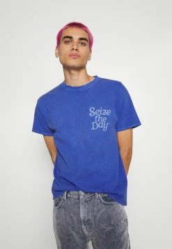 Mennace SEIZE THE DAY - T-Shirt Print - Blue, Herren -Mennace Speichern bd38da99f38a4110a7b4673d94de0a3c