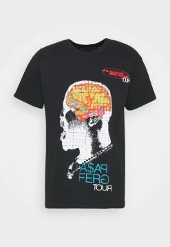 Mennace A$AP FERG FLOOR SEATS TOUR - T-Shirt Print - Black, Herren 12 Mennace A$AP FERG FLOOR SEATS TOUR - T-Shirt Print - Black, Herren -Mennace Speichern c38ebaa9f01642b9abdcedb62c9ad7de