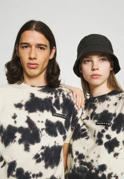 Mennace T-Shirt Print - White, Unisex 11 Mennace T-Shirt Print - White, Unisex -Mennace Speichern dc8064b0efbc4d2786cc2b1b732418ba