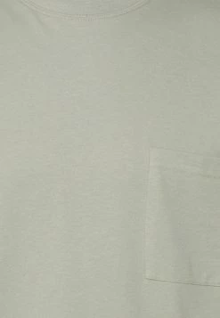 Mennace RECLAIM POCKET TEE UNISEX - T-Shirt Print - Green -Mennace Speichern dcd335e018a947d4b0cceaad17665ae6