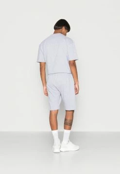 MENNACE ESSENTIAL MID LENGTH UNISEX - Shorts - Grey -Mennace Speichern e7fc0a2bc39f49cd86e98b18d8805c4e