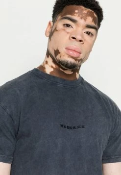 MENNACE UNISEX EMBROIDERED WASHED - T-Shirt Basic - Blue -Mennace Speichern eb89e10779564e70804e1538404c09d7