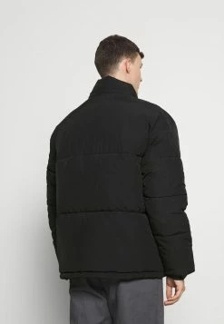 Mennace HENNESSEY OVERSIZED HOODED PUFFER JACKET - Winterjacke - Black, Herren 10 Mennace HENNESSEY OVERSIZED HOODED PUFFER JACKET - Winterjacke - Black, Herren -Mennace Speichern f28b6dade77c49868046854832b30e41