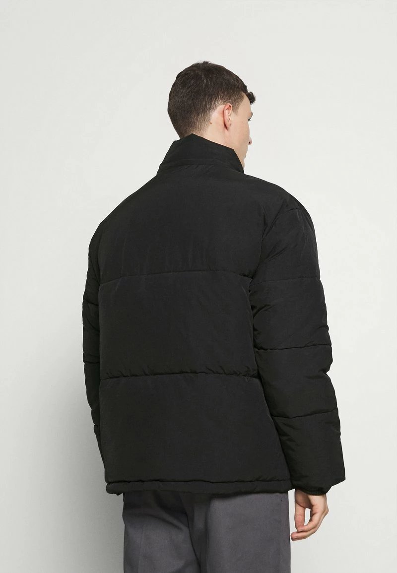 Mennace HENNESSEY OVERSIZED HOODED PUFFER JACKET - Winterjacke - Black, Herren 4 Mennace HENNESSEY OVERSIZED HOODED PUFFER JACKET - Winterjacke - Black, Herren – Bild 4