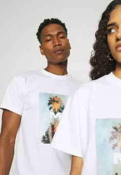 Mennace BURNING PALM TREE REGULAR UNISEX - T-Shirt Print - White -Mennace Speichern f52c3aef38ca4f96bccb9bda845dbcbd
